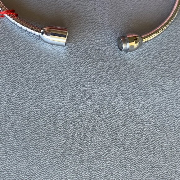 FAC Silver Tone Red & Clear Crystal Bracelet NWT - Picture 3 of 6